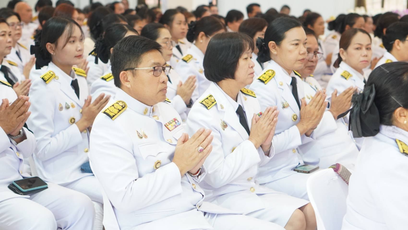 พช.ภูผาม่าน: เข้าร่วมพิธีทอดผ้าป่าสมทบกองทุนพัฒนาเด็กชนบท ในพระราชูปถัมภ์ สมเด็จพระเทพรัตนราชสุดาฯ สยามบรมราชกุมารี ประจำปี 2569