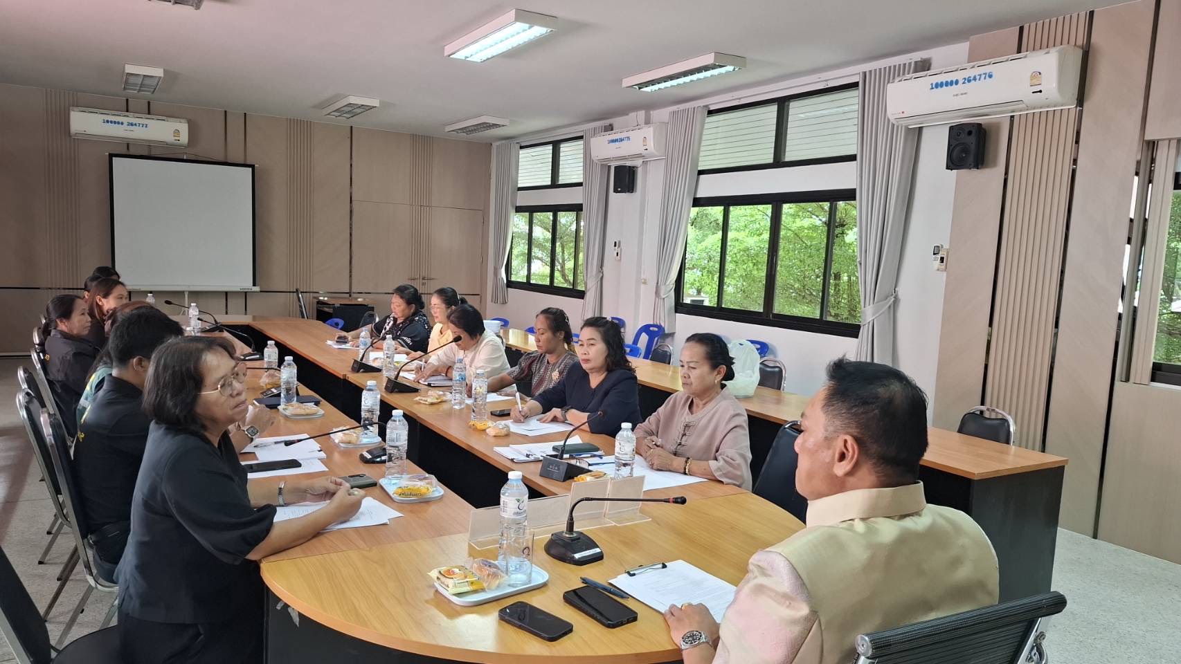 🦇พช.ภูผาม่าน: ประชุมคณะอนุกรรมการกลั่นกรองและติดตามการดำเนินงานกองทุนพัฒนาบทบาทสตรีอำเภอ ครั้งที่ 5/2569